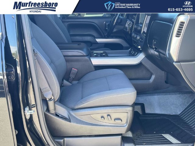Used 2018 Chevrolet Silverado 1500 LT w/ All Star Edition AWD/4WD image 23