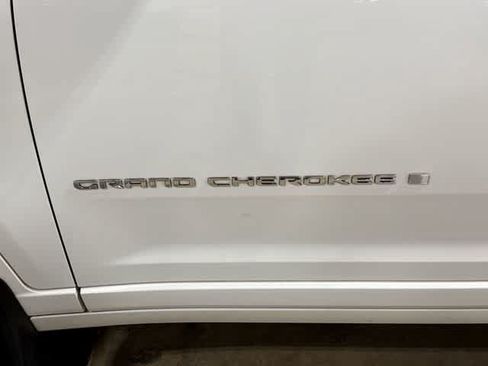 Used 2021 Jeep Grand Cherokee L Overland AWD/4WD image 28