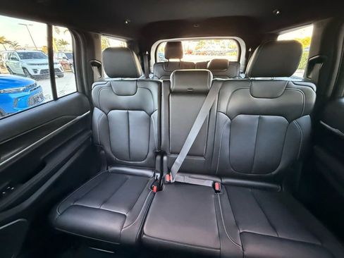New 2026 Jeep Grand Cherokee L Limited RWD image 23