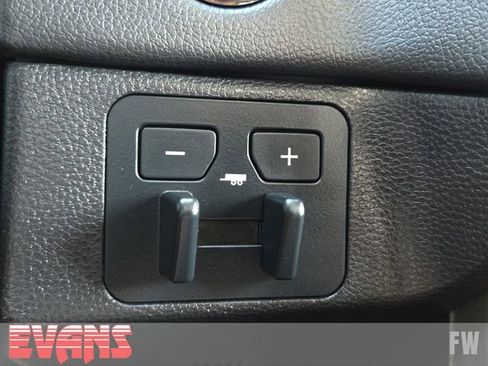 New 2026 Toyota Tundra Limited AWD/4WD image 8