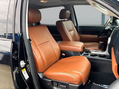 Used 2013 Toyota Tundra Platinum AWD/4WD image 8
