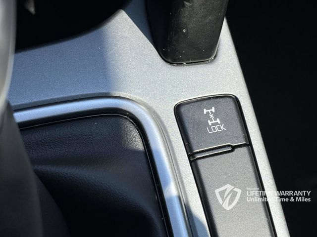 Used 2024 Kia Seltos LX AWD/4WD image 36
