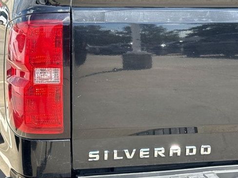 Used 2018 Chevrolet Silverado 1500 W/T AWD/4WD image 6
