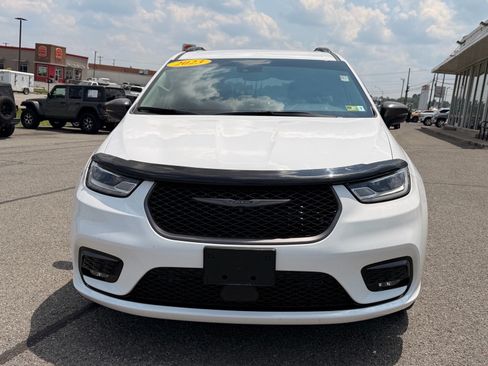 Used 2023 Chrysler Pacifica Touring-L w/ Road Tripper Package AWD/4WD image 10