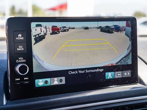 Used 2025 Honda Pilot Black Edition image 24