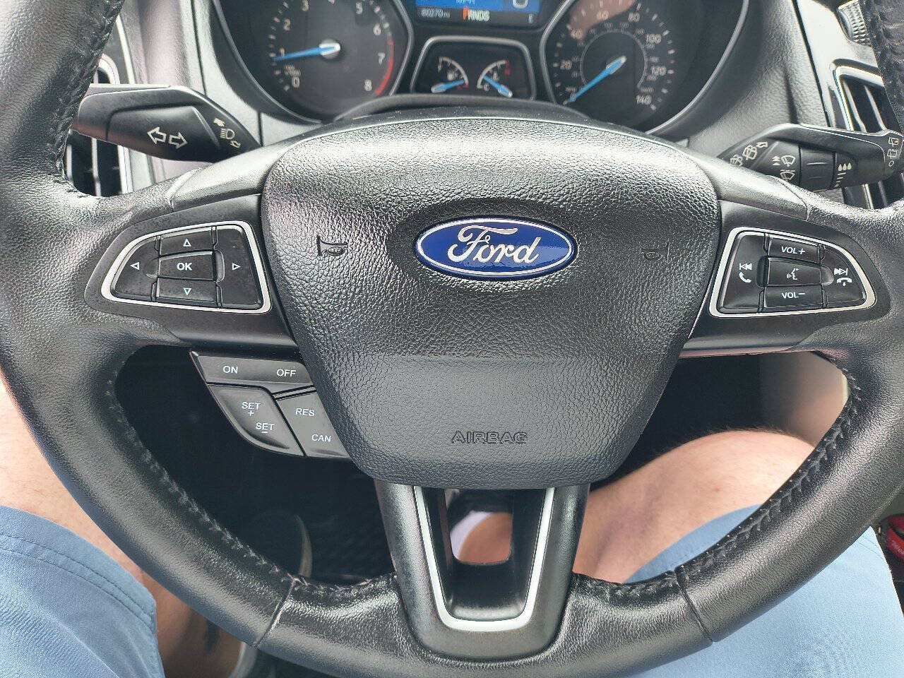Used 2018 Ford Focus Titanium FWD image 13