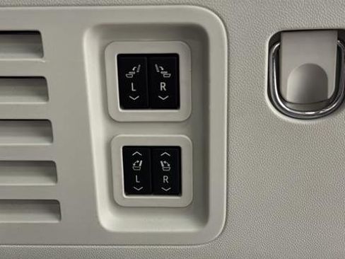 Used 2024 GMC Acadia Denali w/ Super Cruise Package AWD/4WD image 30