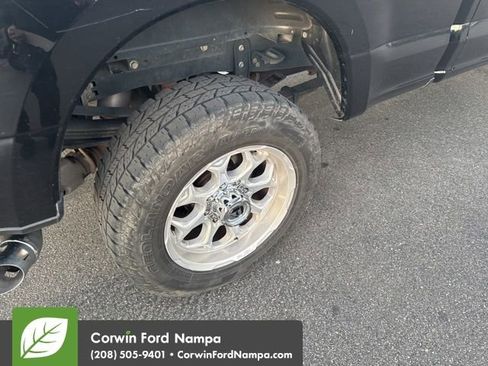 Used 2022 Ford F350 XLT w/ XLT Premium Package image 7