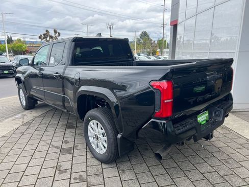 New 2026 Toyota Tacoma SR5 AWD/4WD image 3