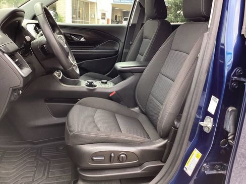 Used 2022 GMC Terrain SLE w/ Driver Convenience Package FWD image 13