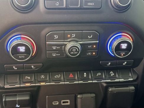 Used 2021 Chevrolet Silverado 1500 LT Trail Boss w/ Convenience Package II image 19