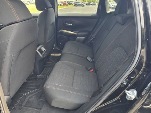 Used 2024 Honda HR-V Sport image 11