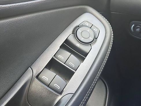Used 2025 Buick Encore GX Preferred w/ Comfort Package FWD image 16
