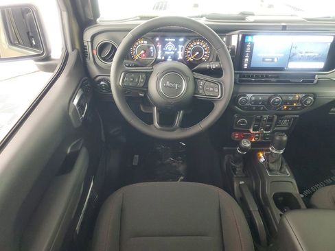 New 2026 Jeep Gladiator Rubicon w/ Safety Group image 15