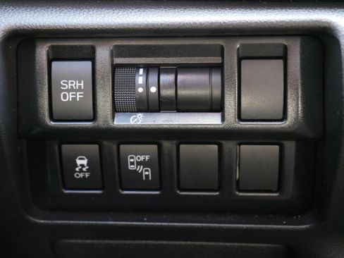 Used 2018 Subaru Impreza 2.0i Limited AWD/4WD image 26