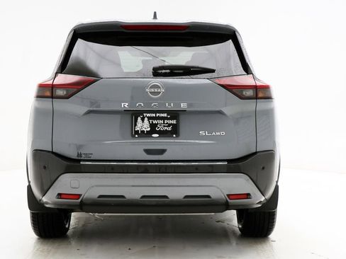 Used 2023 Nissan Rogue SL w/ SL Premium Package image 8