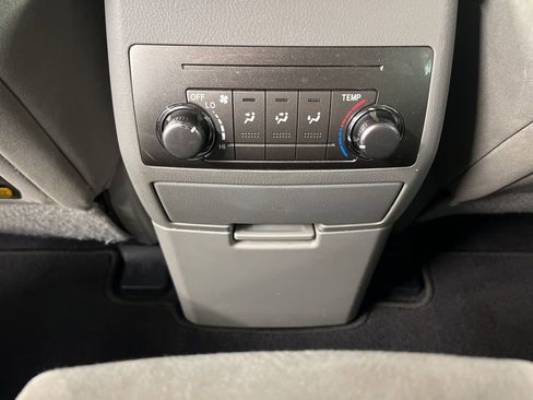 Used 2013 Toyota Highlander Plus image 27