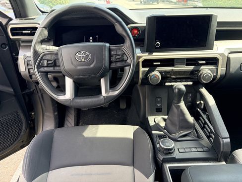Used 2024 Toyota Tacoma TRD Off-Road AWD/4WD image 12