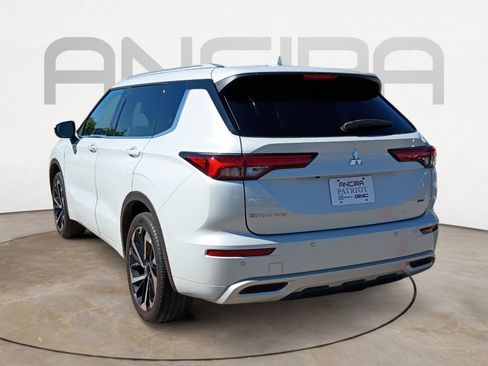 Used 2023 Mitsubishi Outlander SEL FWD image 8