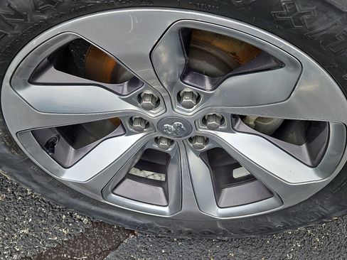 Used 2020 RAM 1500 Limited image 8