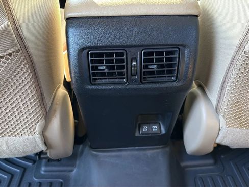 Used 2022 Toyota 4Runner SR5 AWD/4WD image 29