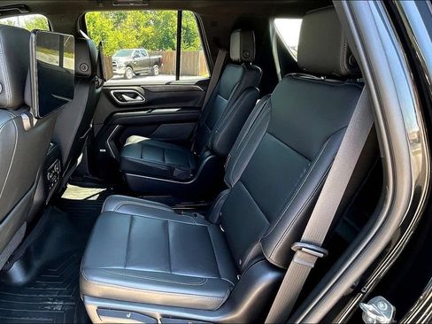 Used 2021 Chevrolet Tahoe Z71 w/ Rear Media and Nav Package AWD/4WD image 7
