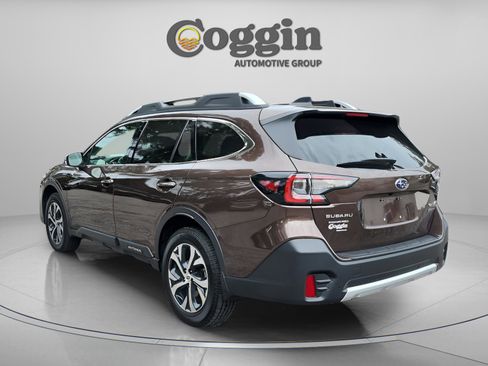 Used 2020 Subaru Outback Touring XT image 3
