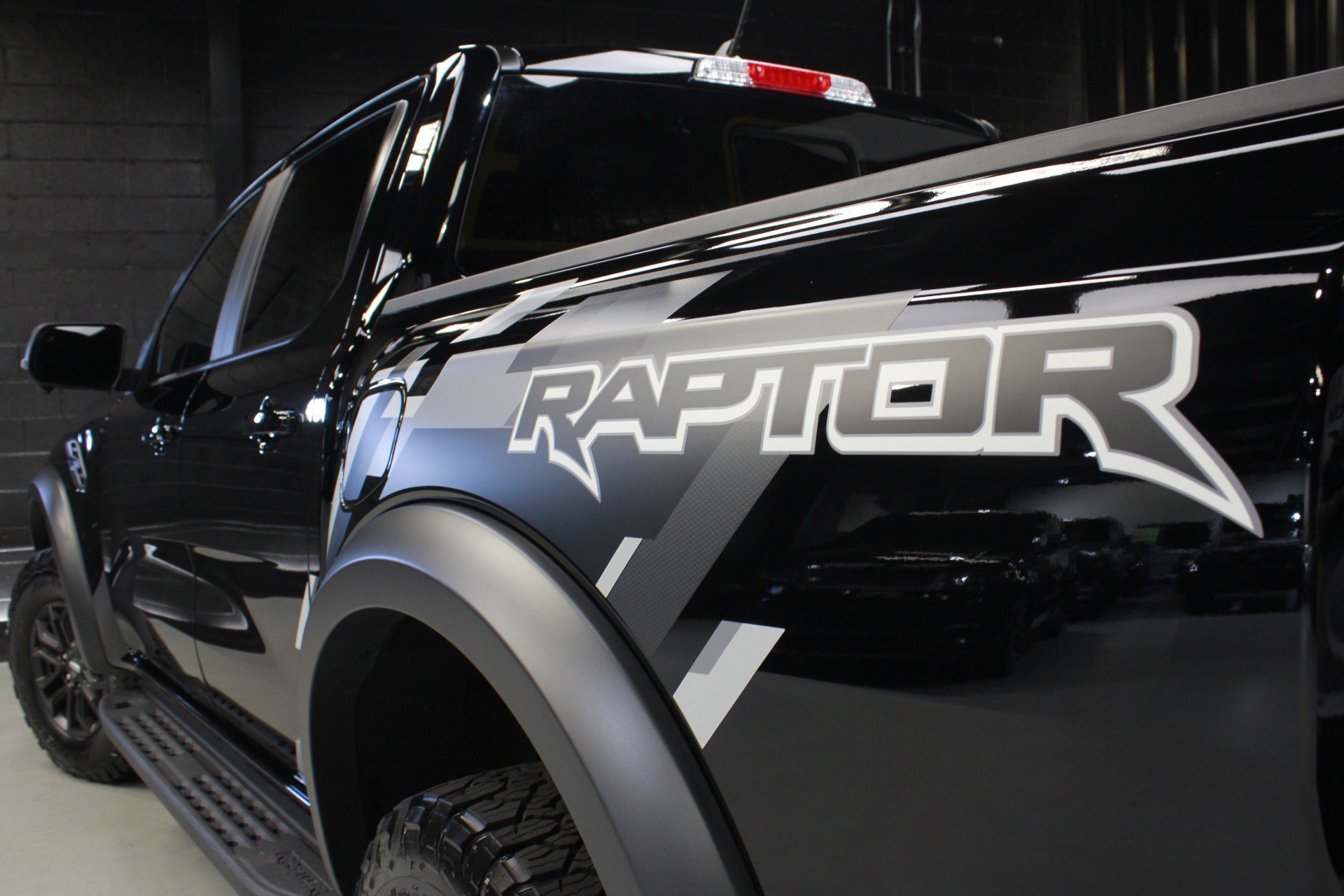 Used 2025 Ford Ranger Raptor AWD/4WD image 11
