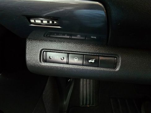 Used 2022 Nissan Pathfinder SL image 19