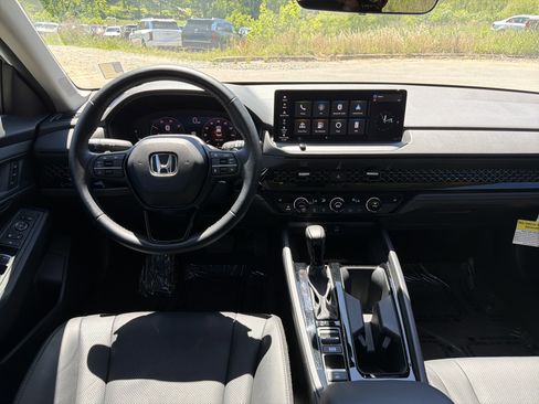Used 2023 Honda Accord EX-L image 22