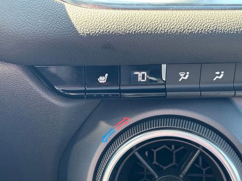 Used 2024 Chevrolet Blazer LT w/ LPO, Floor Liner Package FWD image 32