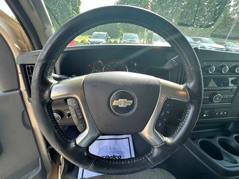 Used 2017 Chevrolet Express 2500 RWD image 13