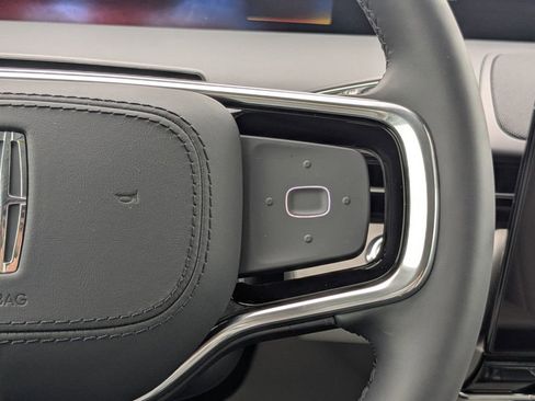 New 2026 Lincoln Nautilus Reserve image 29