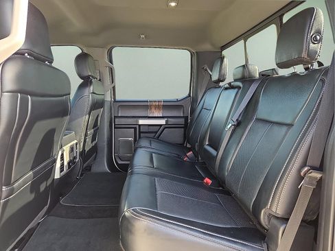 Used 2019 Ford F150 Lariat AWD/4WD image 10
