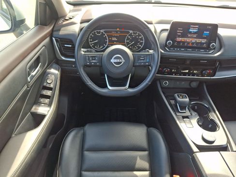 Used 2023 Nissan Rogue SV w/ SV Premium Package AWD/4WD image 12