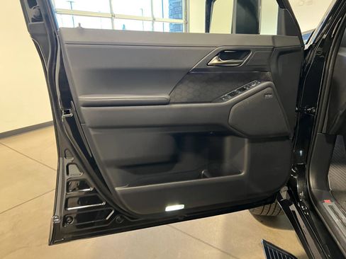 Used 2026 Lexus GX 550 w/ Cold Area Package AWD/4WD image 29