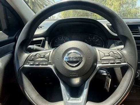 Used 2019 Nissan Rogue Sport S FWD image 20