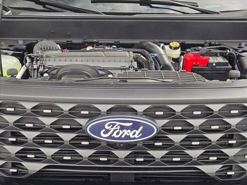 New 2025 Ford Maverick Lariat w/ 4K Tow Package image 17