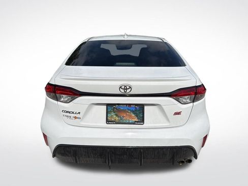 Used 2023 Toyota Corolla SE FWD image 7