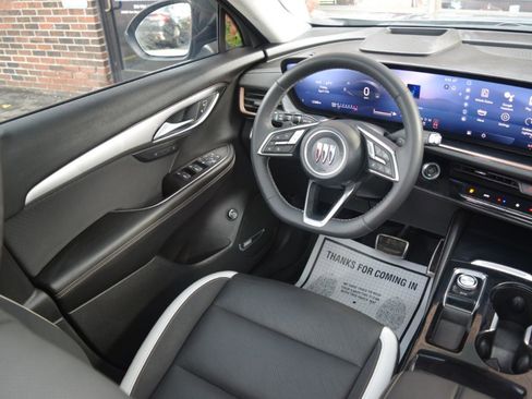 Used 2024 Buick Envision Sport Touring image 13