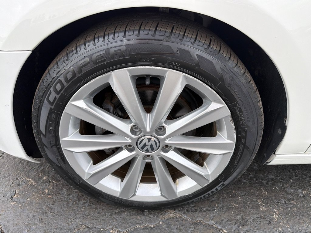 Used 2013 Volkswagen Golf TDI FWD image 28
