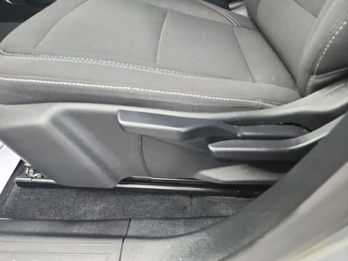 Used 2026 Chevrolet Equinox EV LT FWD image 15