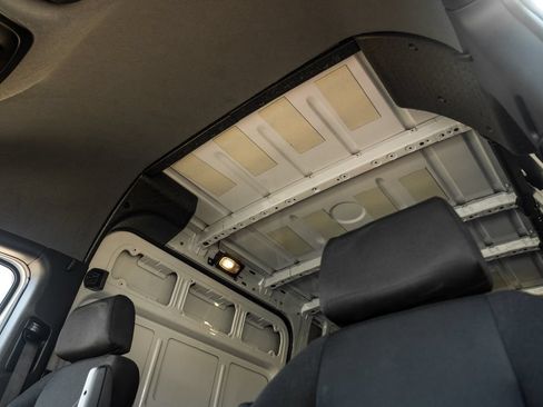 Used 2023 Mercedes-Benz Sprinter 2500 image 28