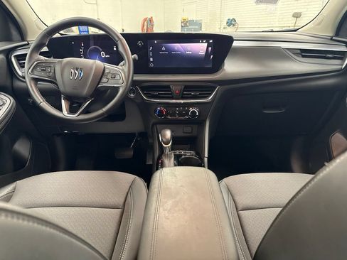 Used 2024 Buick Encore GX Preferred w/ Comfort Package AWD/4WD image 17