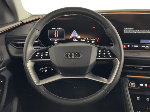 Used 2025 Audi Q5 Premium Plus w/ Premium Plus image 20