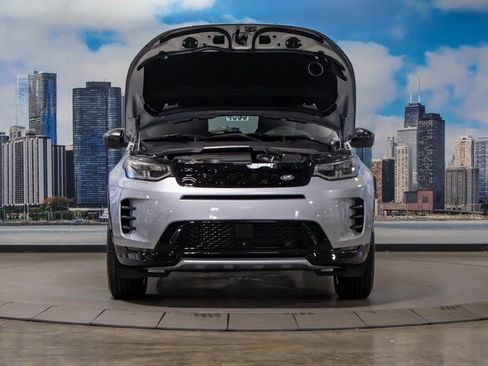 Used 2025 Land Rover Discovery Sport Dynamic SE image 4