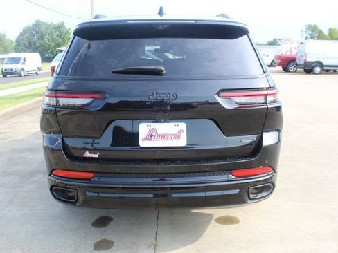 Used 2023 Jeep Grand Cherokee L Summit AWD/4WD image 4