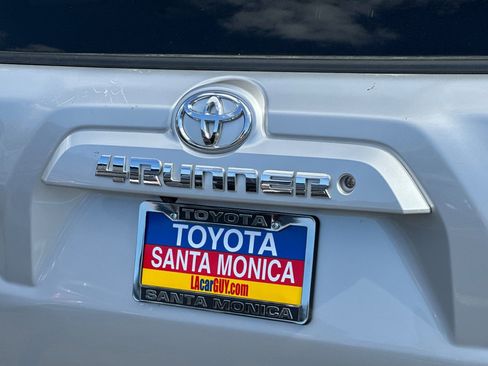 Used 2021 Toyota 4Runner SR5 image 26