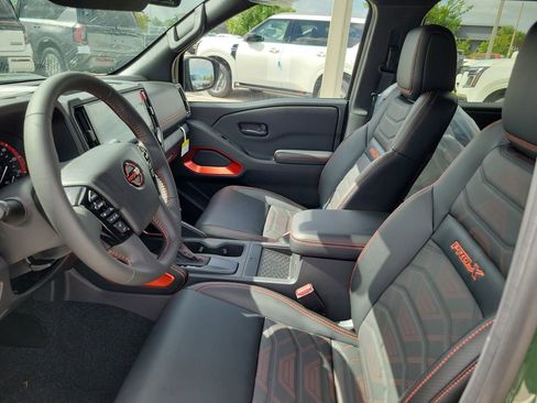 New 2026 Nissan Frontier Pro-X w/ Pro Premium Package RWD image 9