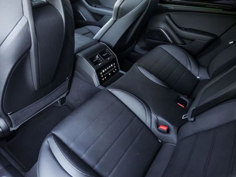 New 2026 Porsche Panamera RWD image 34